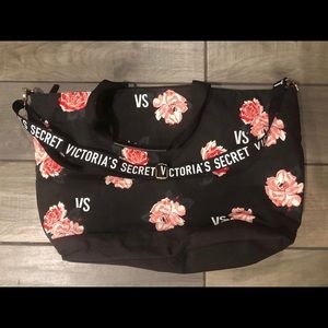 🔥Victoria’s Secret weekender🔥